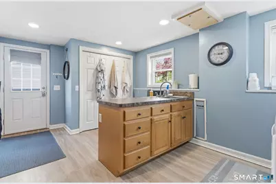 25 Forest Road, East Lyme, CT 06357 - Photo 24