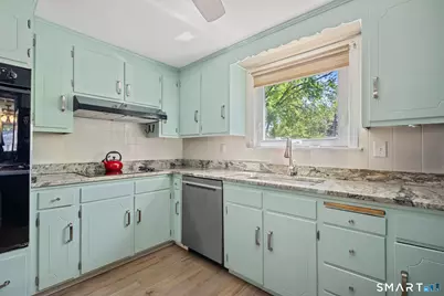 236 Hillcrest Avenue, Newington, CT 06111 - Photo 8