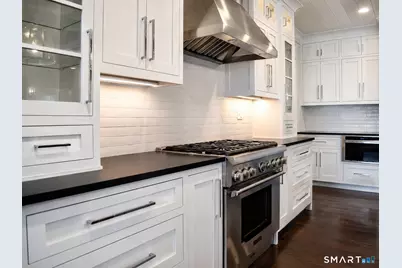 141 Park Street, New Canaan, CT 06840 - Photo 6