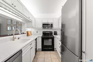 43 Harbor Dr, Stamford, CT 06902 - Photo 8