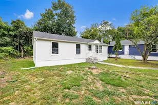 30 Crescent Park Rd, Westport, CT 06880 - Photo 2