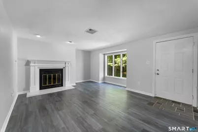 12 Kings Wood Manor #B, Shelton, CT 06484 - Photo 10