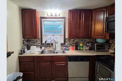 509 Burnside Avenue #B5, East Hartford, CT 06108 - Photo 10