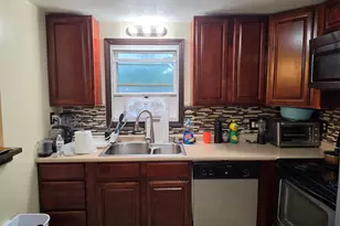 509 Burnside Ave, East Hartford, CT 06108 - Photo 10