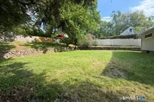 74 Oldham Ave, Waterbury, CT 06705 - Photo 8