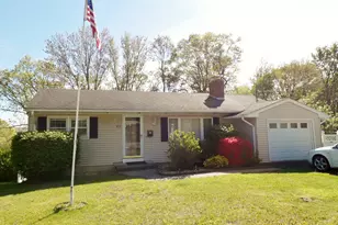 433 Gaylord Dr, Waterbury, CT 06708 - Photo 1