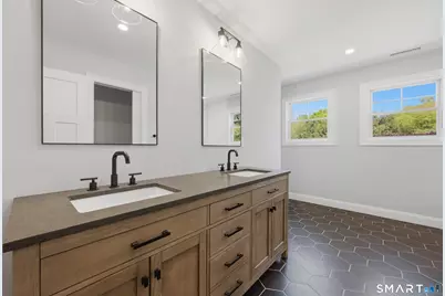 360 Taulman Road, Orange, CT 06477 - Photo 24