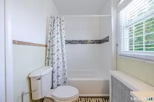 29 Roosevelt Ave, Stamford, CT 06902 - Photo 12