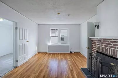 29 Roosevelt Avenue, Stamford, CT 06902 - Photo 4