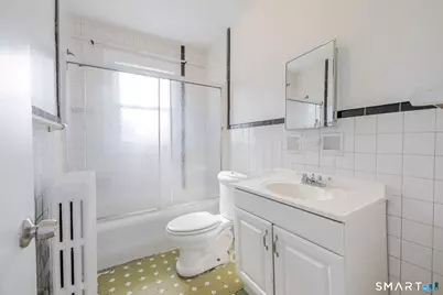 29 Roosevelt Avenue, Stamford, CT 06902 - Photo 18