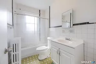 29 Roosevelt Ave, Stamford, CT 06902 - Photo 18