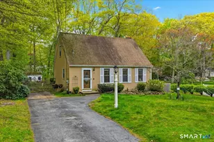 19 Maplewood Dr, East Lyme, CT 06333 - Photo 4