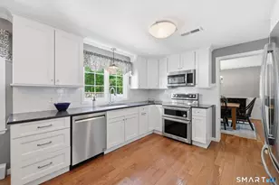 9 Jay Cir, Windsor, CT 06095 - Photo 12