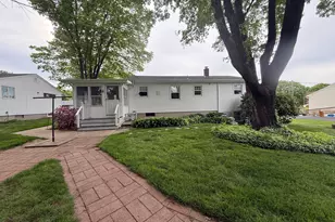 321 Canterbury Turnpike, Norwich, CT 06360 - Photo 10