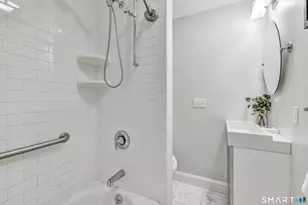 16 Mayflower Cir, Fairfield, CT 06824 - Photo 18