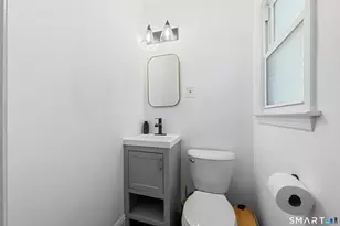 130 D'Eramo Pl, Bridgeport, CT 06606 - Photo 10