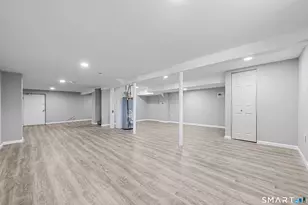 130 D'Eramo Pl, Bridgeport, CT 06606 - Photo 14