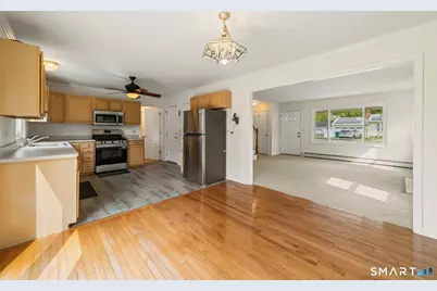 35 Euerle Street, Stratford, CT 06614 - Photo 8