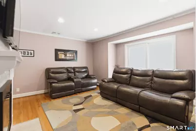 112 Brentwood Road, Newington, CT 06111 - Photo 4