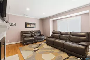 112 Brentwood Rd, Newington, CT 06111 - Photo 4