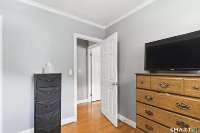 112 Brentwood Road, Newington, CT 06111 - Photo 10