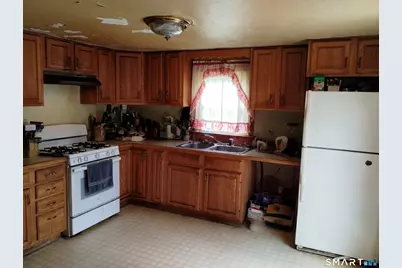 37 Ruth Street, Killingly, CT 06239 - Photo 4