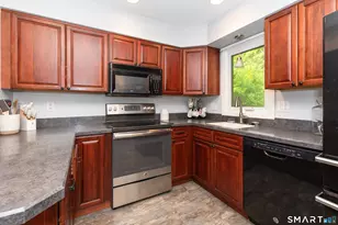 20 Twin Oaks, New Milford, CT 06776 - Photo 6