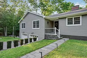 8 White Fox Rd, Stamford, CT 06903 - Photo 4