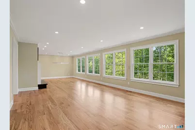 8 White Fox Road, Stamford, CT 06903 - Photo 12