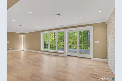 8 White Fox Road, Stamford, CT 06903 - Photo 22