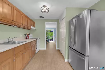 391 Main Street #504, Deep River, CT 06417 - Photo 8