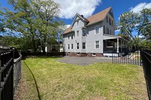 53-55 Dean St, Hartford, CT 06114 - Photo 14