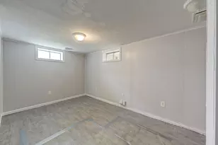 25 King Edward Rd, West Hartford, CT 06117 - Photo 32