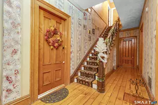40 Allen Pl, Hartford, CT 06106 - Photo 2
