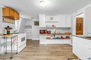 40 Allen Pl, Hartford, CT 06106 - Photo 16