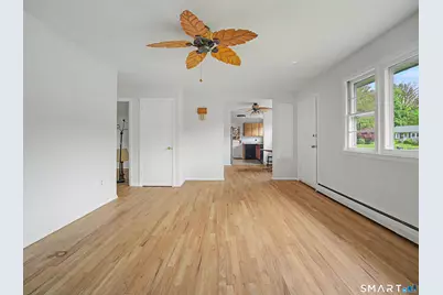 23 Raymond Road, South Windsor, CT 06074 - Photo 4