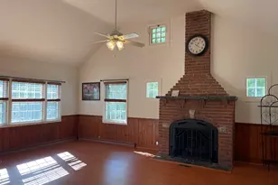 89 Alpine Dr, Newtown, CT 06482 - Photo 10