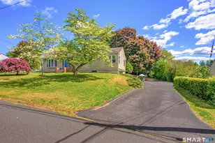 55 Blodgett Roy Dr, New Britain, CT 06053 - Photo 4