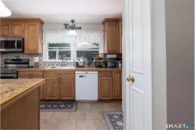 2 Burton Street, Bristol, CT 06010 - Photo 6