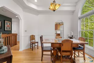 25 Hamden Hills Dr, Hamden, CT 06518 - Photo 10