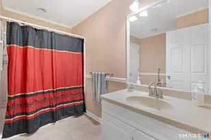 25 Hamden Hills Dr, Hamden, CT 06518 - Photo 26