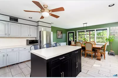 829 Scofieldtown Road, Stamford, CT 06903 - Photo 10