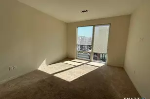 120A Towne St, Stamford, CT 06904 - Photo 12