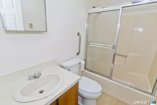 4 Concorde Way, Windsor Locks, CT 06096 - Photo 18