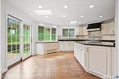 120 Braeside Drive, Hamden, CT 06514 - Photo 6