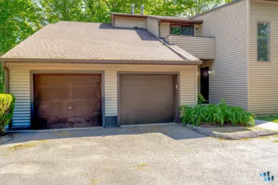 12 Kings Wood Manor #B, Shelton, CT 06484 - Photo 2