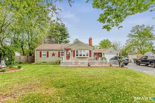 17 Trinity Ln, Windsor Locks, CT 06096 - Photo 1