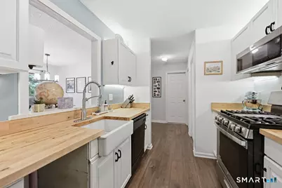 2390 State Street #2U, Hamden, CT 06517 - Photo 14