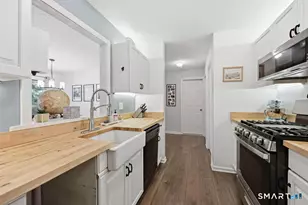 2390 State St, Hamden, CT 06517 - Photo 14