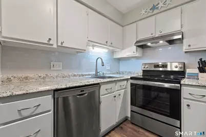 92 Limewood Avenue #C4, Branford, CT 06405 - Photo 14
